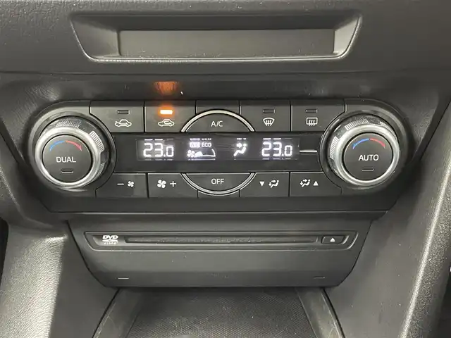 マツダ アクセラ スポーツ 15S 大分県 2016(平28)年 7.7万km スノーフレイクホワイトパールマイカ 純正ナビ/CD/DVD/TV/バックカメラ/前後ドライブレコーダー/ブラインドスポットモニター/LEDヘッドランプ/クルーズコントロール/ビルトインETC/スマートキー/アイドリングストップ/6速MT