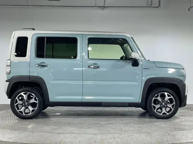 スズキ ハスラー HYBRID X 神奈川県 2025(令7)年 0.1千km オフブルーメタリック/ソフトベージュメタリック 届出済未使用車/スズキセーフティサポート/・デュアルセンサーブレーキサポート/・誤発進抑制機能/・車線逸脱警報機能/・先行車発進お知らせ機能/・標識認識機能/・ハイビームアシスト/純正9型ディスプレイオーディオ/・ナビ/BT/フルセグTV/USB/AppleCarPlay/AndroidAuto/CD/DVD/全方位モニター/シートヒーター(D/N)/アイドリングストップ機能/コーナーセンサー/アダプティブクルーズコントロール/革巻きステアリング/ステアリングスイッチ/ヘッドライトレベライザー/スマートキー/スペアキー(1本)/プッシュスタートボタン/LEDヘッドライト/フォグランプ/電動格納ミラー/ウィンカーミラー/SOSコール/シートリフター/純正15インチアルミホイール