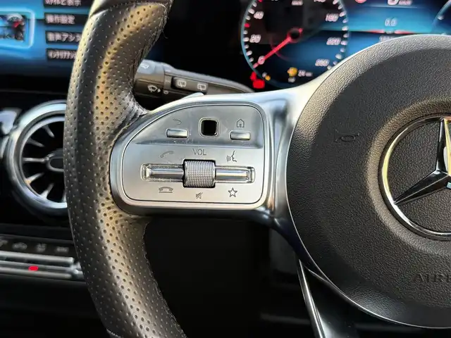 メルセデス・ベンツ Ｍ・ベンツ ＧＬＡ２００ｄ 4マチック AMGライン 静岡県 2022(令4)年 3.9万km 黒 ナビゲーションパッケージ/ナビゲーション/フルセグTV/Bluetooth/トラフィックサインアシスト/AMGライン/AMGスタイリングパッケージ/19インチ5ツインスポークAW/マルチビームLEDヘッドライト/アダプティブアイビームアシスト/アンビエントライト/AMGレザーエクスクルーシブパッケージ/レーダーセーフティパッケージ/ブレーキアシスト/ブラインドスポットアシスト/レーンキーピングアシスト/ステアリングアシスト/ブレーキホールド機能/360°カメラシステムキャプテンシート
