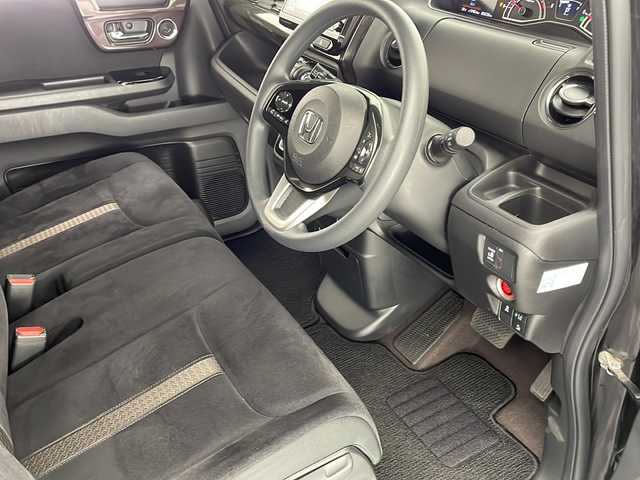 ホンダ Ｎ ＢＯＸ カスタム G L ホンダセンシング 宮崎県 2019(令1)年 3.7万km プレミアムベルベットパープル・パール Honda SENSING/〇衝突軽減ブレーキ〈CMBS〉/〇誤発進抑制機能/〇後方誤発進抑制機能/〇歩行者事故低減ステアリング/〇路外逸脱抑制機能/〇ACC〈アダプティブ・クルーズ・コントロール〉/〇LKAS〈車線維持支援システム〉/〇オートハイビーム/〇先行車発進お知らせ機能/〇標識認識機能/純正8インチSDナビ/フルセグTV/CD/DVD/Bluetooth/Music Rack/バックカメラ/片側パワースライドドア/LEDヘッドライト/純正14インチAW/ビルトインETC/スマートキー×2