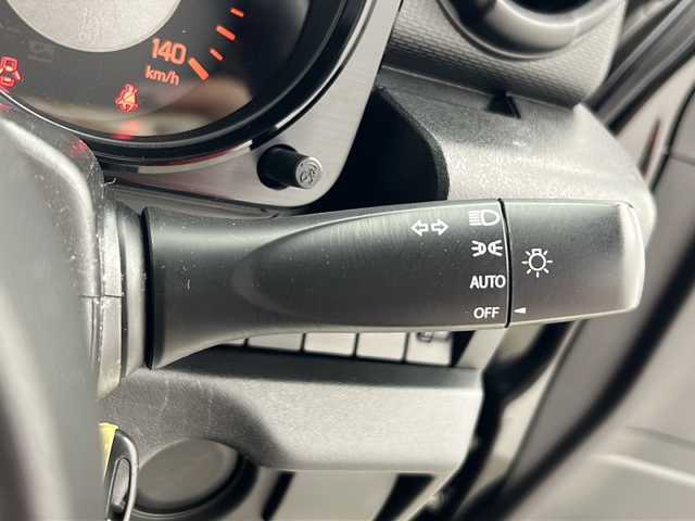 スズキ ジムニー XG 宮城県 2019(平31)年 4.4万km ブルーイッシュブラックパール3 4WD/スズキセーフティサポート/オートライト/オートマチックハイビーム/ドアバイザー/背面タイヤ/純正フロアマット/純正16インチアルミホイール/Bluetooth/USB入力端子/iPod/CD/DVD/AUX/AM/FM
