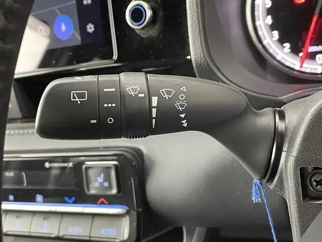 トヨタ ヴォクシー S－Z 道央・札幌 2023(令5)年 5.6万km アティチュードブラックマイカ ・４WD/・寒冷地仕様/・純正ナビ/・フリップダウンモニター/・バックカメラ/・両側パワースライド/・フルセグＴＶ＆ＣＤ＆ＤＶＤ＆ＢＴ/・純正ドライブレコーダー/・シートヒーター/・ＥＴＣ２．０/・前後障害物センサー/・衝突軽減ブレーキ/・横滑り防止機能/・オートライト/・オートハイビーム/・ステアリングヒーター/・パワーバックドア/・電動パーキングブレーキ/・ブレーキオートホールド/・アダプティブクルーズコントロール/・レーンアシスト/・LEDヘッドライト