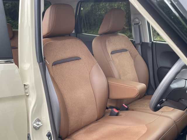 ホンダ Ｎ ＯＮＥ セレクト 広島県 2018(平30)年 3.4万km ベージュⅡ ナビ装着用スペシャルパッケージ/純正メモリーナビ/バックカメラ/フルセグ/DVD/Bluetooth/ハーフレザーシート/シートヒーター/ビルトインETC/スマートキー/エンジンプッシュスタート/アイドリングストップ