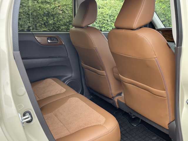 ホンダ Ｎ ＯＮＥ セレクト 広島県 2018(平30)年 3.4万km ベージュⅡ ナビ装着用スペシャルパッケージ/純正メモリーナビ/バックカメラ/フルセグ/DVD/Bluetooth/ハーフレザーシート/シートヒーター/ビルトインETC/スマートキー/エンジンプッシュスタート/アイドリングストップ