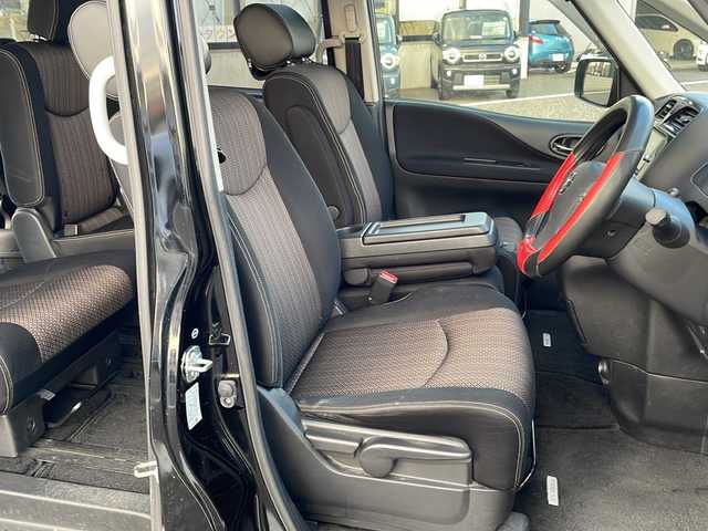 日産 セレナ HWS S HV Vセレ +SeftyⅡ 島根県 2015(平27)年 7.4万km ダイヤモンドブラック 純正7インチSDナビゲーション(MC315D-W)/フルセグ BT CD DVD/エマージェンシーブレーキ/レーンキープアシスト/アラウンドビューカメラ/両側パワースライドドア/クルーズコントロール/アイドリングストップ/LEDヘッドライト/AUTOライト/フォグライト/ETC/電動格納ミラー/シートリフター/プッシュスタート/純正18インチアルミホイール