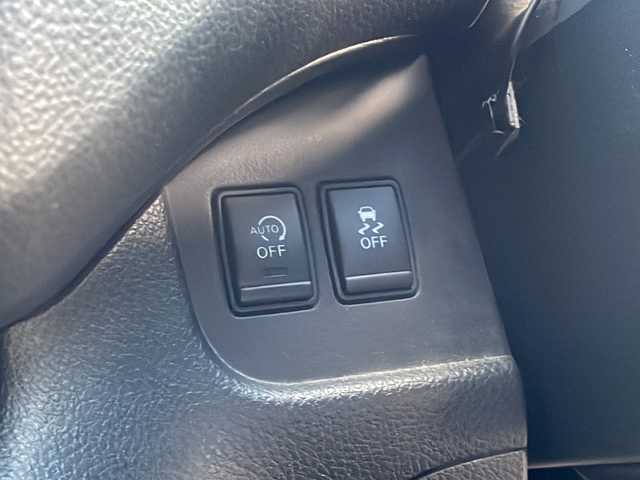 日産 セレナ HWS S HV Vセレ +SeftyⅡ 島根県 2015(平27)年 7.4万km ダイヤモンドブラック 純正7インチSDナビゲーション(MC315D-W)/フルセグ BT CD DVD/エマージェンシーブレーキ/レーンキープアシスト/アラウンドビューカメラ/両側パワースライドドア/クルーズコントロール/アイドリングストップ/LEDヘッドライト/AUTOライト/フォグライト/ETC/電動格納ミラー/シートリフター/プッシュスタート/純正18インチアルミホイール