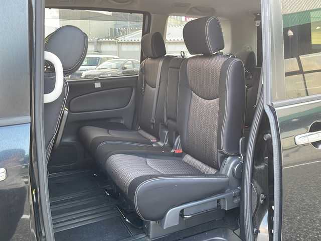 日産 セレナ HWS S HV Vセレ +SeftyⅡ 島根県 2015(平27)年 7.4万km ダイヤモンドブラック 純正7インチSDナビゲーション(MC315D-W)/フルセグ BT CD DVD/エマージェンシーブレーキ/レーンキープアシスト/アラウンドビューカメラ/両側パワースライドドア/クルーズコントロール/アイドリングストップ/LEDヘッドライト/AUTOライト/フォグライト/ETC/電動格納ミラー/シートリフター/プッシュスタート/純正18インチアルミホイール