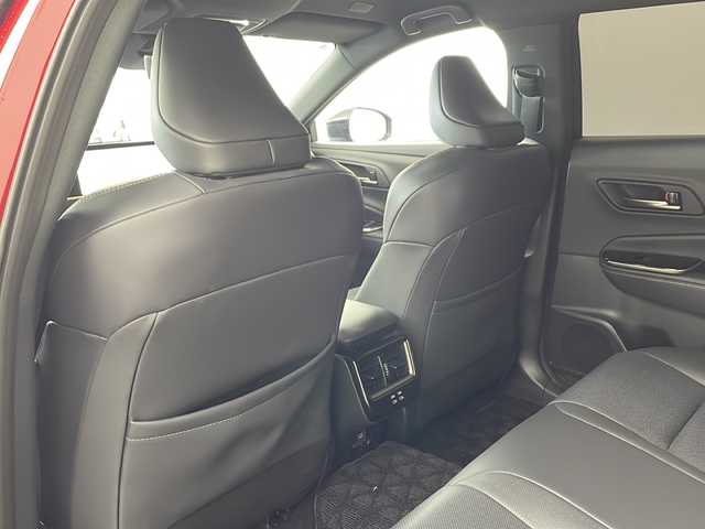 トヨタ クラウン エステート Z 兵庫県 2025(令7)年 0.2万km 赤Ⅱ ・ワンオーナー車/・純正12.3インチナビ/TV/Bluetooth/USB/Miracast/・ビルトインETC2.0/・パノラミックビューモニター/・デジタルインナーミラー/・純正前後ドライブレコーダー/・置くだけ充電/・Toyota Safety Sense/・トヨタチームメイト/・アドバンストパーク/・プリクラッシュセーフティ/・緊急時操舵支援/・フロントクロストラフィックアラート/・レーンチェンジングアシスト/・レーントレーシングアシスト/・レーンディパチャーアラート/・レーダークルーズコントロール/・アダプティブハイビームアシスト/・ロードサインアシスト/・ドライバー異常対応システム/・プロアクティブドライビング/・発進遅れ告知機能/・ブラインドスポットモニター/・安心降車アシスト/・後方車両接近告知/・周辺車両接近時サポート/・パーキングサポート/・本革シート/・前席パワーシート/・前席シートヒーター/・前席シートベンチレーション/・ステアリングヒーター/・nanoeX/・パドルシフト/・パワーバックドア/・AC100V1500W電源/・ステアリングスイッチ/・アドバンストパーク