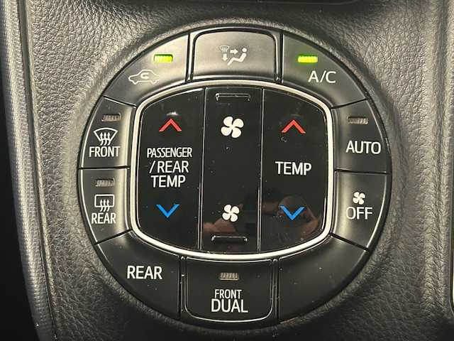 トヨタ ヴォクシー ZS 煌 静岡県 2014(平26)年 14.3万km ブラッキッシュアゲハガラスフレーク (株)IDOMが運営する【じしゃロン浜松店】の自社ローン専用車両になりますこちらは現金またはオートローンご利用時の価格です。自社ローンご希望の方は別途その旨お申付け下さい/４ＷＤ/純正９インチナビ/両側パワースライドドア/ＴＲＤエアロ（フロント・リア）/前後ドライブレコーダー/ＥＴＣ/ＭＴモード付ＡＴ/Ｂｌｕｅｔｏｏｔｈ再生/横滑り防止装置/プッシュスタート