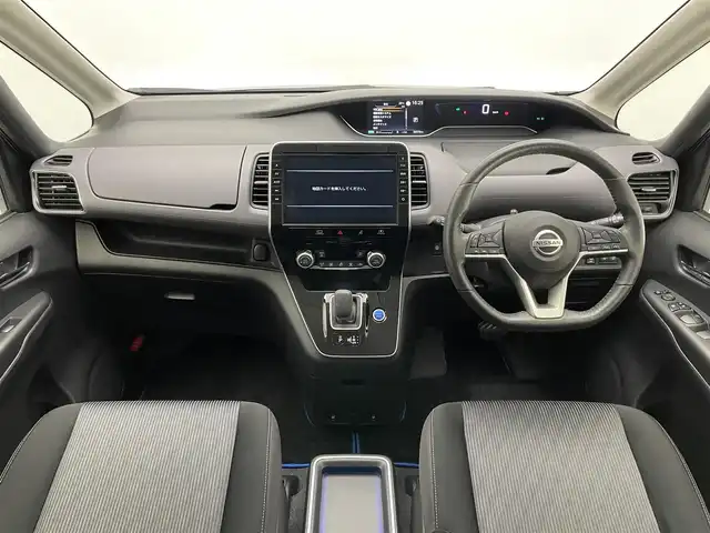 日産 セレナ e－パワー ハイウェイスター V 愛知県 2019(令1)年 3.9万km ダークメタルグレー/ダイヤモンドブラック 純正１０型ナビ　シートヒーター　禁煙　全方位カメラ　ＢＳＭ　ハンドルヒーター　寒冷地　ＥＴＣ　ツートンカラー　　コーナーセンサー　両側パワスラ　純正ドラレコ　ＬＥＤオートライト　フォグ　衝突軽減装置