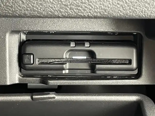 日産 セレナ e－パワー ハイウェイスター V 愛知県 2019(令1)年 3.9万km ダークメタルグレー/ダイヤモンドブラック 純正１０型ナビ　シートヒーター　禁煙　全方位カメラ　ＢＳＭ　ハンドルヒーター　寒冷地　ＥＴＣ　ツートンカラー　　コーナーセンサー　両側パワスラ　純正ドラレコ　ＬＥＤオートライト　フォグ　衝突軽減装置