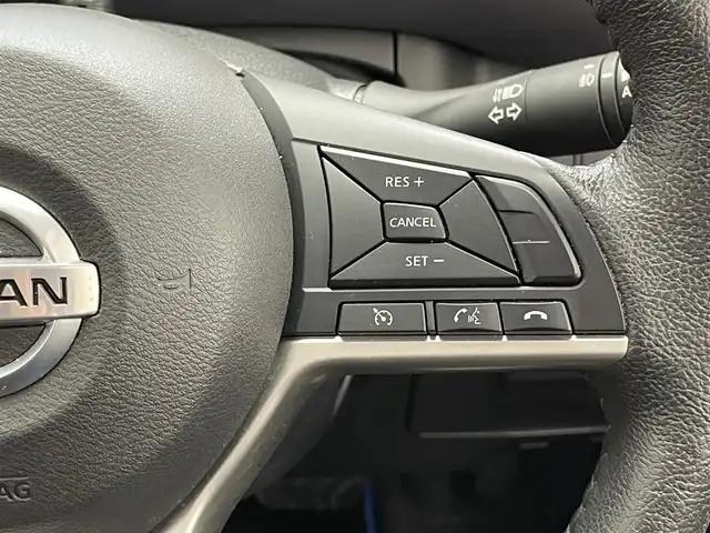 日産 セレナ e－パワー ハイウェイスター V 愛知県 2019(令1)年 3.9万km ダークメタルグレー/ダイヤモンドブラック 純正１０型ナビ　シートヒーター　禁煙　全方位カメラ　ＢＳＭ　ハンドルヒーター　寒冷地　ＥＴＣ　ツートンカラー　　コーナーセンサー　両側パワスラ　純正ドラレコ　ＬＥＤオートライト　フォグ　衝突軽減装置