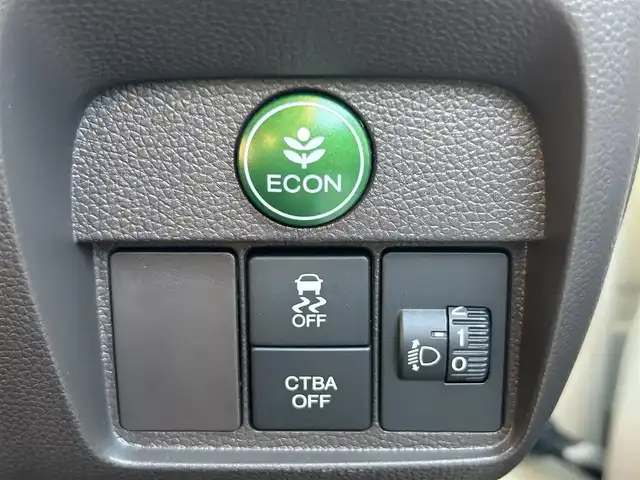 ホンダ Ｎ ＯＮＥ セレクト 富山県 2019(平31)年 3.6万km ベージュⅡ 純正ナビ/フルセグテレビ/Bluetooth/バックカメラ/シートヒーター/茶革ハーフレザーシート/ETC/ステアリングスイッチ/オートエアコン/スマートキー/純正フロアマット/電動格納ミラー