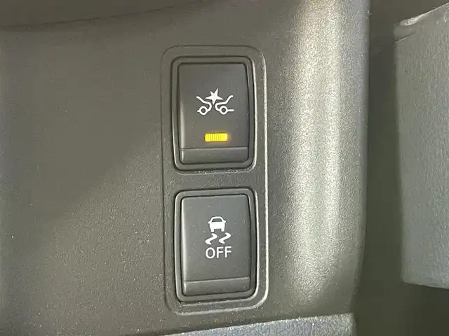 日産 セレナ ハイウェイスター Vセレクション 千葉県 2018(平30)年 3.5万km ダイヤモンドブラック セーフティパックB/プロパイロット/・衝突軽減ブレーキ/レーンキープアシスト/・レーダークルーズコントロール/クリアランスソナー/純正SDナビ(MM317D-W)/・フルセグ/BT/DVD/CD/AUX/アラウンドビューモニター/ステアリングスイッチ/ETC/デジタルインナーミラー/電動パーキングブレーキ/ブレーキホールド/両側パワースライドドア/LEDヘッドライト/オートライト/フォグライト/スマートキー/プッシュスタート/純正フロアマット/純正16インチAW