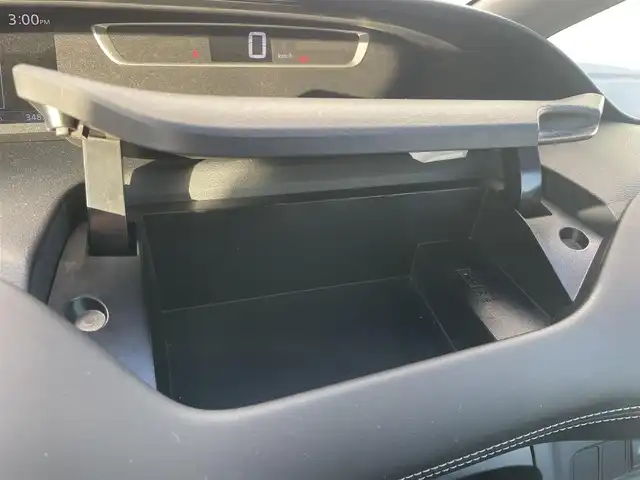 日産 セレナ ハイウェイスター Vセレクション 千葉県 2018(平30)年 3.5万km ダイヤモンドブラック セーフティパックB/プロパイロット/・衝突軽減ブレーキ/レーンキープアシスト/・レーダークルーズコントロール/クリアランスソナー/純正SDナビ(MM317D-W)/・フルセグ/BT/DVD/CD/AUX/アラウンドビューモニター/ステアリングスイッチ/ETC/デジタルインナーミラー/電動パーキングブレーキ/ブレーキホールド/両側パワースライドドア/LEDヘッドライト/オートライト/フォグライト/スマートキー/プッシュスタート/純正フロアマット/純正16インチAW