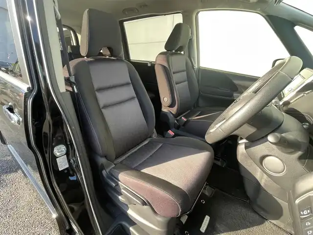 日産 セレナ ハイウェイスター Vセレクション 千葉県 2018(平30)年 3.5万km ダイヤモンドブラック セーフティパックB/プロパイロット/・衝突軽減ブレーキ/レーンキープアシスト/・レーダークルーズコントロール/クリアランスソナー/純正SDナビ(MM317D-W)/・フルセグ/BT/DVD/CD/AUX/アラウンドビューモニター/ステアリングスイッチ/ETC/デジタルインナーミラー/電動パーキングブレーキ/ブレーキホールド/両側パワースライドドア/LEDヘッドライト/オートライト/フォグライト/スマートキー/プッシュスタート/純正フロアマット/純正16インチAW