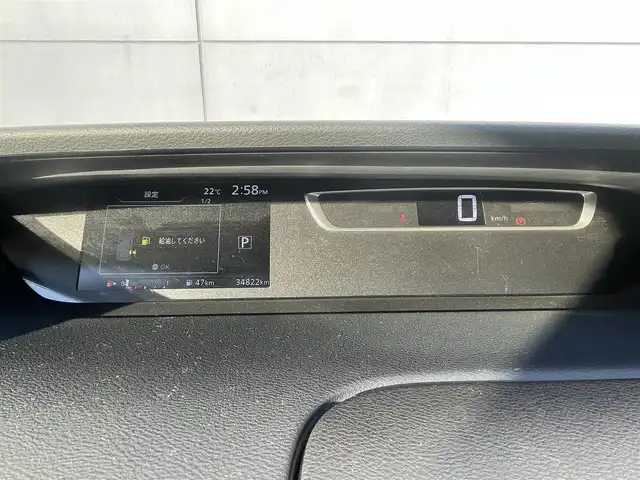 日産 セレナ ハイウェイスター Vセレクション 千葉県 2018(平30)年 3.5万km ダイヤモンドブラック セーフティパックB/プロパイロット/・衝突軽減ブレーキ/レーンキープアシスト/・レーダークルーズコントロール/クリアランスソナー/純正SDナビ(MM317D-W)/・フルセグ/BT/DVD/CD/AUX/アラウンドビューモニター/ステアリングスイッチ/ETC/デジタルインナーミラー/電動パーキングブレーキ/ブレーキホールド/両側パワースライドドア/LEDヘッドライト/オートライト/フォグライト/スマートキー/プッシュスタート/純正フロアマット/純正16インチAW