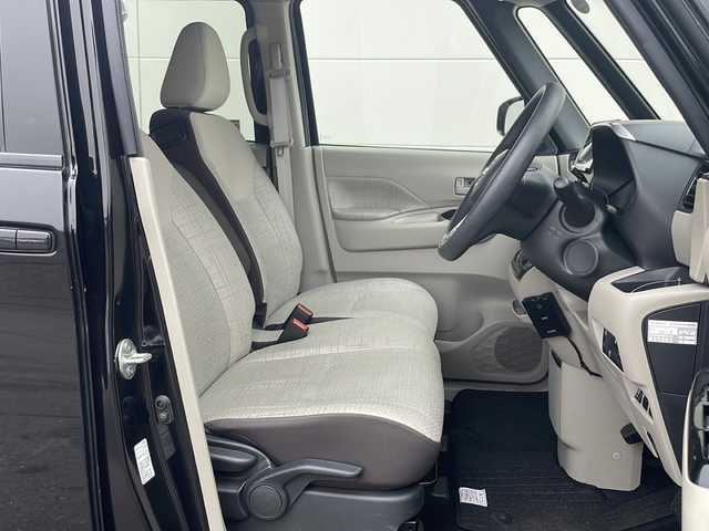 日産 ルークス X 岩手県 2021(令3)年 3.5万km ブラック エマージェンシーブレーキ ナビ 全周囲C ドライブレコーダー シートヒーター ハンズフリー電動スライドドア Bluetooth再生 ETC オートライト ヘッドライトレベライザー コーナーセンサー 電格ミラー スマートキー スペアキー フロアマット