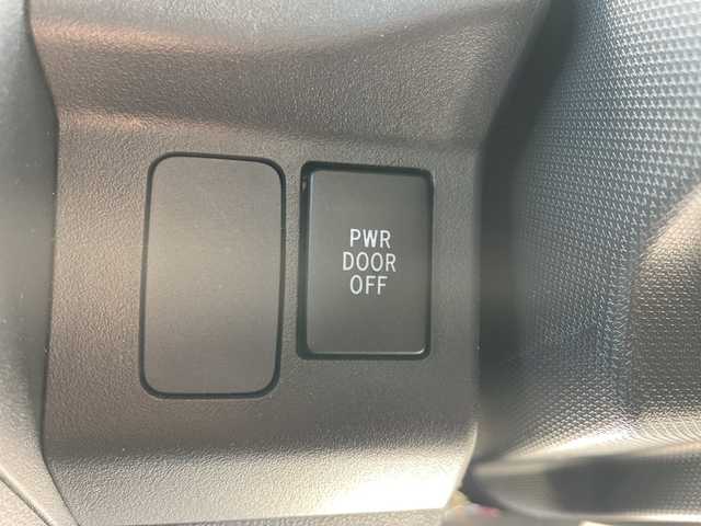 トヨタ ピクシスメガ G SA 山形県 2016(平28)年 1万km プラムブラウンパールクリスタルシャイン スマートアシスト/・衝突軽減回避支援ブレーキ機能/・車線逸脱警報機能/・誤発進抑制制御機能/純正オーディオ　CP-W64/(CD/FM/AM/AUX/USB)/両側パワースライドドア/アイドリングストップ/純正フロアマット/LEDヘッドライト/フォグランプ/スマートキー/純正15インチAW/プッシュスタート