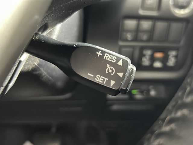 トヨタ ヴォクシー ZS 煌Ⅱ 広島県 2019(令1)年 5.1万km ブラック 純正SDナビ（NSZT-Y68T）/（FM/AM/CD/DVD/BT）/フルセグテレビ/バックカメラ/ETC/ドライブレコーダー/フリップダウンモニター/プッシュスタート/クルーズコントロール/アイドリングストップ/横滑り防止装置/衝突被害軽減システム/MTモード付AT/両側パワースライドドア/フロアマット/USB入力端子/純正LEDヘッドライト/純正フォグランプ/オートライト/オートマチックハイビーム/コーナーセンサー/純正１６インチアルミホイール/電動格納ドアミラー/純正ドアバイザー