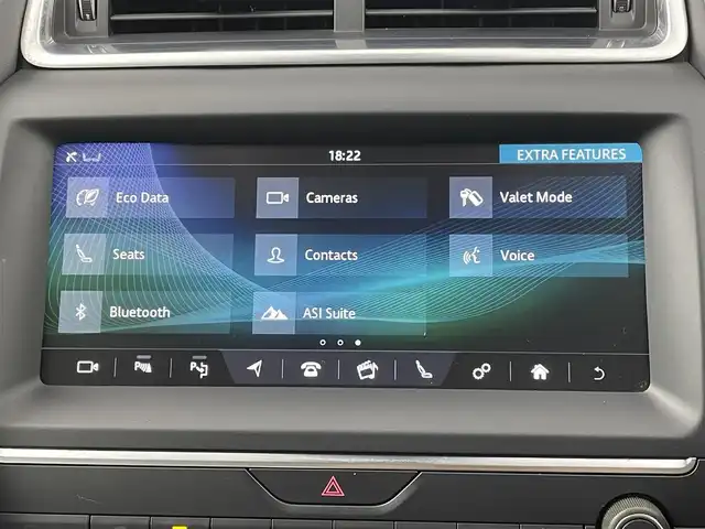 ジャガー Ｅペース 千葉県 2018(平30)年 8.7万km 青 禁煙車/純正ナビ/Bluetooth/フルセグTV/全方位カメラ/レーダークルーズコントロール/レーンキープ/衝突被害軽減ブレーキ/電子パーキングブレーキ/ドライブモードセレクト/マニュアルモード/スペアキー