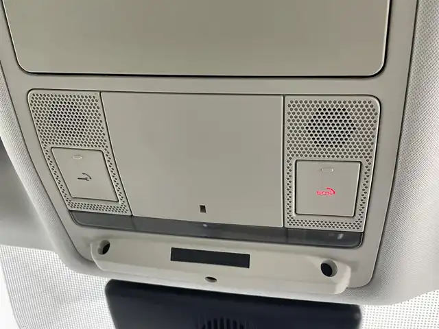 ジャガー Ｅペース 千葉県 2018(平30)年 8.7万km 青 禁煙車/純正ナビ/Bluetooth/フルセグTV/全方位カメラ/レーダークルーズコントロール/レーンキープ/衝突被害軽減ブレーキ/電子パーキングブレーキ/ドライブモードセレクト/マニュアルモード/スペアキー