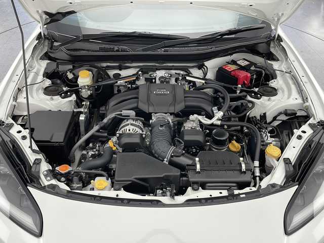 トヨタ ＧＲ８６ RZ 長野県 2021(令3)年 1万km クリスタルホワイトパール ワンオーナー/登録時走行距離9272km/TRDサスペンション装着/純正サスペンション積込/純正SDナビ&フルセグTV&CD&DVD&BT/クルーズコントロール/車線逸脱警報/リアクロストラフィックアラート/ブラインドスポットディテクション/革巻きステアリング/ステアリングスイッチ/バックカメラ/ETC/LEDヘッドライト/オートライト/ステアリング連動ヘッドランプ/電動格納ミラー/純正18インチAW装着/純正フロアマット/プッシュスタート/スマートキー/スペアキー1本/取扱説明書/保証書