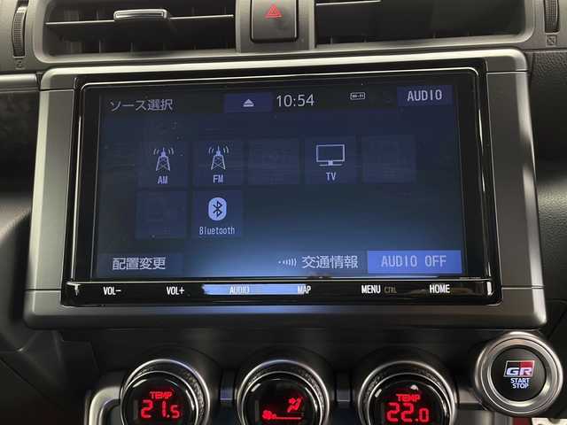 トヨタ ＧＲ８６ RZ 長野県 2021(令3)年 1万km クリスタルホワイトパール ワンオーナー/登録時走行距離9272km/TRDサスペンション装着/純正サスペンション積込/純正SDナビ&フルセグTV&CD&DVD&BT/クルーズコントロール/車線逸脱警報/リアクロストラフィックアラート/ブラインドスポットディテクション/革巻きステアリング/ステアリングスイッチ/バックカメラ/ETC/LEDヘッドライト/オートライト/ステアリング連動ヘッドランプ/電動格納ミラー/純正18インチAW装着/純正フロアマット/プッシュスタート/スマートキー/スペアキー1本/取扱説明書/保証書