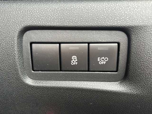 ＤＳオートモビル ＤＳ３ シック DS LEDビジョンP 岐阜県 2018(平30)年 3.7万km 紺／白 /純正ナビ/(Bluetooth接続/CD/USB/ミュージックプレイヤー)//フルセグテレビ//バックカメラ//前後ドライブレコーダー//クルーズコントロール//ETC//LEDヘッドライト//16インチ純正アルミホイール