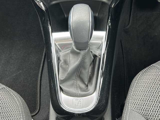 ＤＳオートモビル ＤＳ３ シック DS LEDビジョンP 岐阜県 2018(平30)年 3.7万km 紺／白 /純正ナビ/(Bluetooth接続/CD/USB/ミュージックプレイヤー)//フルセグテレビ//バックカメラ//前後ドライブレコーダー//クルーズコントロール//ETC//LEDヘッドライト//16インチ純正アルミホイール