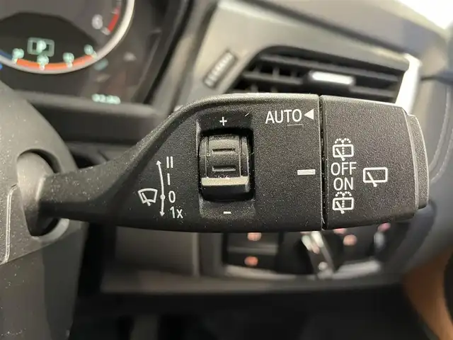ＢＭＷ ２１８ｄ アクティブツアラー ラグジュアリー 熊本県 2018(平30)年 2.2万km メディテラニアンブルー ・スマートキー/・プッシュスタート/・インテリジェントセーフティ/・パーキングアシスト/・PDC自動起動/・茶革シート/・前席パワーシート/・前席シートヒーター /・純正HDDナビ/　【DVD・Bluetooth・USB・MSV】/・フルセグTV/・バックカメラ/・ETC/・パワーバックドア/・LEDヘッドランプ/・フォグランプ/・純正マット/・保証書/取説