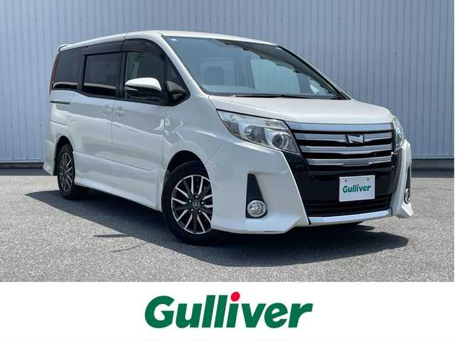 トヨタ ノア Si 滋賀県 2015(平27)年 8.7万km ホワイトパールクリスタルシャイン 純正SDナビ/・フルセグTV/・CD/・DVD/・Bluetooth/ステアリングスイッチ/バックカメラ/前後ドラレコ/ETC/両側パワースライドドア/電格ミラー/オートヘッドライト/フォグランプ/横滑り防止装置/盗難防止装置/プッシュスタート/スマートキー