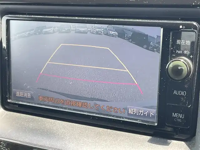 トヨタ ノア Si 滋賀県 2015(平27)年 8.7万km ホワイトパールクリスタルシャイン 純正SDナビ/・フルセグTV/・CD/・DVD/・Bluetooth/ステアリングスイッチ/バックカメラ/前後ドラレコ/ETC/両側パワースライドドア/電格ミラー/オートヘッドライト/フォグランプ/横滑り防止装置/盗難防止装置/プッシュスタート/スマートキー
