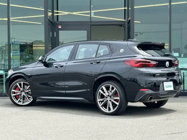 ＢＭＷ ＢＭＷ Ｘ２ M35i 東京都 2021(令3)年 2.6万km 黒 セレクトパッケージ/電動パノラマガラスルーフ/純正ナビ/バックカメラ/ドライブレコーダー/ヘッドアップディスプレイ/パワーバックドア/パワーシート/シートヒーター/パドルシフト/社外デジタルインナーミラー/衝突軽減システム/レーンキープアシスト/レーダークルーズコントロール/コーナーセンサー