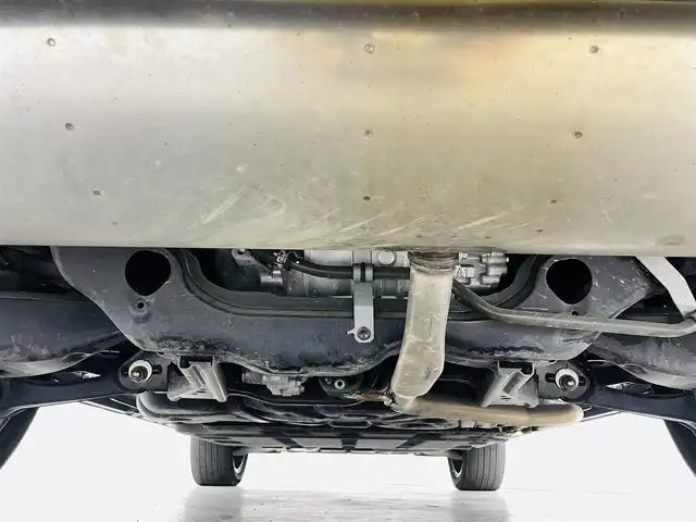 三菱 アウトランダー ＰＨＥＶ P 福島県 2022(令4)年 2.3万km パールⅡ e-Assist/・マイパイロット/・衝突軽減ブレーキ/・レーンキープアシスト/・ブラインドスポットモニター/・クリアランスソナー/純正ナビ/・フルセグTV/Bluetooth/USB/・全方位カメラ/・ETC/・ドライブレコーダー/アイドリングストップ/電子パーキング/・オートホールド/革巻きステアリング/・ステアリングリモコン/・ステアリングヒーター/レザーシート/・パワーシート(運転席/助手席)/・シートヒーター(全席)/プッシュスタート/・スマートキー/・スペアキー/LEDヘッドライト/・オートライト/・フォグライト/電動格納ミラー/ドアバイザー