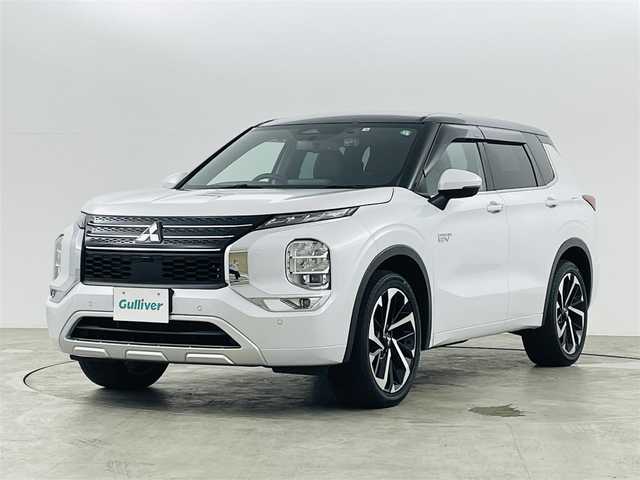 三菱 アウトランダー ＰＨＥＶ P 福島県 2022(令4)年 2.3万km パールⅡ e-Assist/・マイパイロット/・衝突軽減ブレーキ/・レーンキープアシスト/・ブラインドスポットモニター/・クリアランスソナー/純正ナビ/・フルセグTV/Bluetooth/USB/・全方位カメラ/・ETC/・ドライブレコーダー/アイドリングストップ/電子パーキング/・オートホールド/革巻きステアリング/・ステアリングリモコン/・ステアリングヒーター/レザーシート/・パワーシート(運転席/助手席)/・シートヒーター(全席)/プッシュスタート/・スマートキー/・スペアキー/LEDヘッドライト/・オートライト/・フォグライト/電動格納ミラー/ドアバイザー