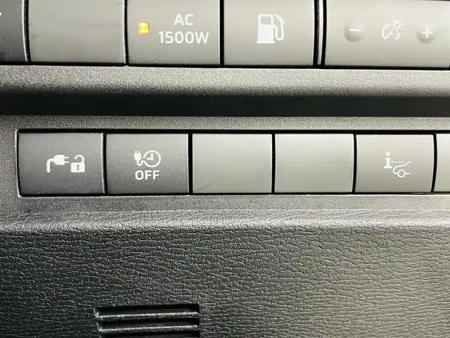 三菱 アウトランダー ＰＨＥＶ P 福島県 2022(令4)年 2.3万km パールⅡ e-Assist/・マイパイロット/・衝突軽減ブレーキ/・レーンキープアシスト/・ブラインドスポットモニター/・クリアランスソナー/純正ナビ/・フルセグTV/Bluetooth/USB/・全方位カメラ/・ETC/・ドライブレコーダー/アイドリングストップ/電子パーキング/・オートホールド/革巻きステアリング/・ステアリングリモコン/・ステアリングヒーター/レザーシート/・パワーシート(運転席/助手席)/・シートヒーター(全席)/プッシュスタート/・スマートキー/・スペアキー/LEDヘッドライト/・オートライト/・フォグライト/電動格納ミラー/ドアバイザー