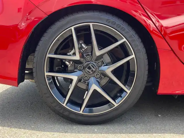 ホンダ シビック EX 静岡県 2023(令5)年 2.8万km プレミアムクリスタルレッドM HondaSENSING/純正メモリーナビ/　AM FM Bluetooth USB/ビルトインETC2.0/バックモニター/前後方ドライブレコーダー/LEDオートヘッドランプ/レーダークルーズコントロール/ハーフレザーシート/シートヒーター(前席)/ワイヤレス充電/前後方クリアランスソナー/純正18インチアルミホイール/ターボ/社外柿本改マフラー/6速MT/BOSEプレミアムサウンド/フルセグTV/パワーシート(前席)