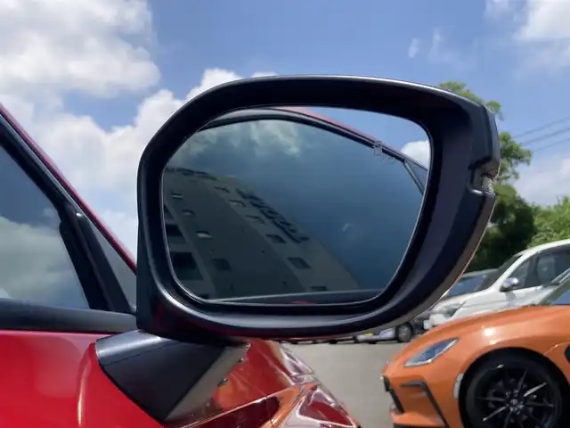 ホンダ シビック EX 静岡県 2023(令5)年 2.8万km プレミアムクリスタルレッドM HondaSENSING/純正メモリーナビ/　AM FM Bluetooth USB/ビルトインETC2.0/バックモニター/前後方ドライブレコーダー/LEDオートヘッドランプ/レーダークルーズコントロール/ハーフレザーシート/シートヒーター(前席)/ワイヤレス充電/前後方クリアランスソナー/純正18インチアルミホイール/ターボ/社外柿本改マフラー/6速MT/BOSEプレミアムサウンド/フルセグTV/パワーシート(前席)