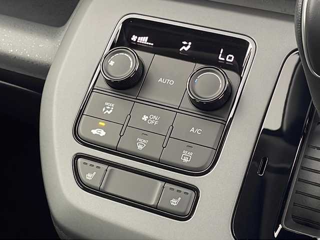 ホンダ フリード クロスター 新潟県 2024(令6)年 0.3万km プラチナホワイトパール 両側パワースライドドア/純正１１インチSDナビ（Bluetooth・CD・DVD・USB）/ホンダセンシング　/ハーフレザー　/前席シートヒーター　/フルセグ　/レーンキープアシスト　/追従クルーズコントロール/前後コーナーセンサー　/LEDオートライト　/オートマチックハイビーム/BSM　/純正ビルトインETC/アイドリングストップ　/プッシュスタート/純正フロアマット/純正１５インチアルミホイール/スマートキー/保証書/取扱説明書