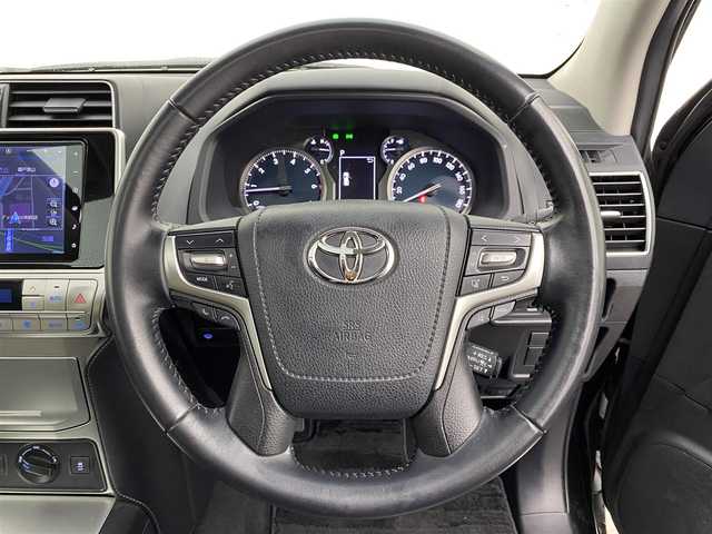 トヨタ ランドクルーザー プラド TX Lパッケージ マットブラED 宮城県 2023(令5)年 5.6万km ブラック 4WD/サンルーフ/純正ナビ/(AM/FM/HDMI/iPod/SD/USB/CD/DVD/BT/TV)/ビルトインETC/前後ドライブレコーダー/バックカメラ/エンジンスターター/レーダークルーズコントロール/レザーシート/パワーシート/シートヒーター/エアシート/プッシュスタート/スマートキー/スペアキー/オートライト/オートマチックハイビーム/LEDヘッドライト/フォグランプ/ヘッドライトウォッシャー/ヘッドライトレベライザー/ワイパーデアイサー/ドアバイザー/純正フロアマット/社外18インチアルミホイール