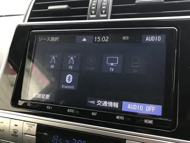 トヨタ ランドクルーザー プラド TX Lパッケージ 富山県 2022(令4)年 2.8万km ホワイトパールクリスタルシャイン 純正９型ナビ（Ｙ６８Ｔ）/フルセグＴＶ／Bluetooth/サンルーフ/黒革シート/シートヒーター／シートクーラー/バックカメラ/セーフティセンス/レーダークルーズコントロール/純正１９ＡＷ/ＬＥＤライト/７人乗り/ETC/オートマチックハイビーム/スマートキー/プッシュスタート/W＋サイドエアバック/カーテンエアバック/保証書／取説あり/スペアキー1本