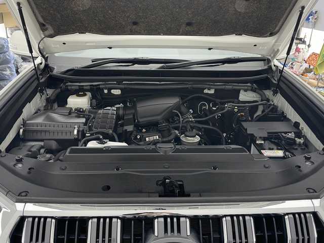 トヨタ ランドクルーザー プラド TX Lパッケージ 長野県 2022(令4)年 2.8万km ホワイトパールクリスタルシャイン 4WD/純正9インチSDナビ/Bluetooth／CD／DVD／フルセグTV/バックカメラ/サンルーフ/ルーフレール/黒革シート/前席シートヒーター／エアシート/前席パワーシート/電動格納サードシート/横滑り防止装置/衝突軽減被害システム/レーンキープアシスト/先行車発進告知/純正19インチAW装着/純正フロアマット/前後コーナーセンサー/ステアリングスイッチ/LEDヘッドライト/フロントフォグランプ/スマートキー/スペアキー1本