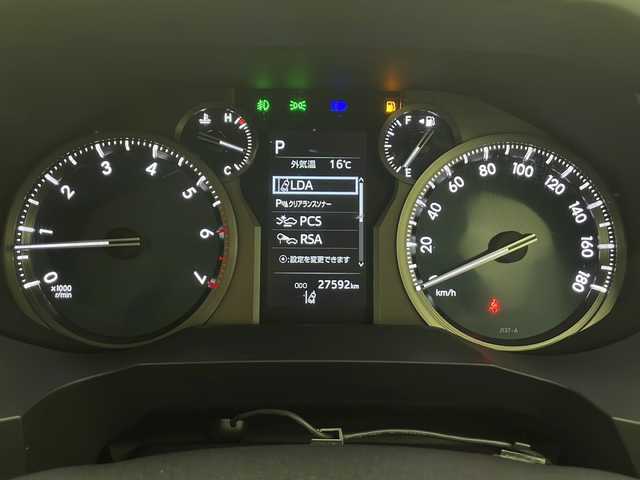 トヨタ ランドクルーザー プラド TX Lパッケージ 長野県 2022(令4)年 2.8万km ホワイトパールクリスタルシャイン 4WD/純正9インチSDナビ/Bluetooth／CD／DVD／フルセグTV/バックカメラ/サンルーフ/ルーフレール/黒革シート/前席シートヒーター／エアシート/前席パワーシート/電動格納サードシート/横滑り防止装置/衝突軽減被害システム/レーンキープアシスト/先行車発進告知/純正19インチAW装着/純正フロアマット/前後コーナーセンサー/ステアリングスイッチ/LEDヘッドライト/フロントフォグランプ/スマートキー/スペアキー1本