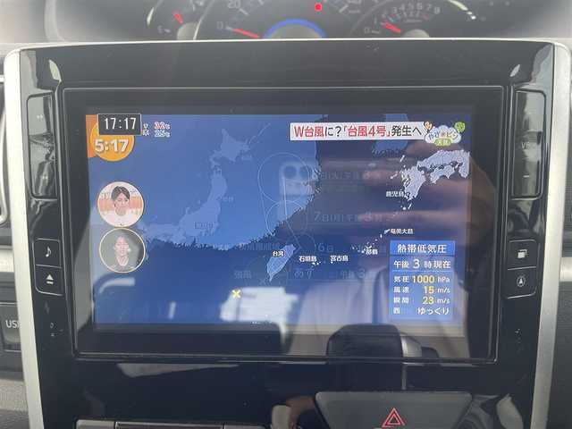 ダイハツ タント カスタム RS SA 東京都 2014(平26)年 8.8万km パールホワイトⅢ (株)IDOMが運営する【じしゃロン昭島店】の自社ローン専用車両になりますこちらは現金またはオートローンご利用時の価格です。自社ローンご希望の方は別途その旨お申付け下さい/純正ナビ/BT/TV/SD/CD/DVD/ETC/バックカメラ/プッシュスタート/スマートキー/フリップダウンモニター/両側パワースライドドア/ステアリングスイッチ/Autoライト/LED