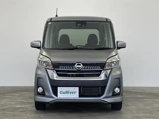 日産 デイズ ルークス ハイウェイスターX Gパッケージ 群馬県 2016(平28)年 3.9万km チタニウムグレーメタリック 衝突軽減　社外７型ナビ　全方位カメラ　両側パワースライドドア　ＬＥＤヘッドライト　純正１５インチアルミホイール　ＥＴＣ　ＡＢＳ　横滑り防止装置　プッシュスタート　アイドリングストップ　禁煙車