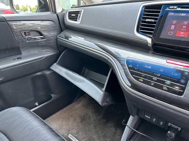 ホンダ オデッセイ アブソルート 栃木県 2015(平27)年 6.6万km ホワイトオーキッドパール ホンダセンシング/・SMBS(衝突軽減ブレーキ)/・誤発進抑制機能/・先行車発進お知らせ機能/・標識認識機能/・LKAS(車線維持支援システム）/・路外逸脱抑制機能/・ACC(アダプティブクルーズコントロール)/純正ナビ/フルセグTV/DVD/Bluetooth/USB/HDMI/バックカメラ/ビルトインETC/ミラー型前後ドライブレコーダー/純正フリップダウンモニター/パドルシフト/コーナーセンサー/ハーフレザーシート