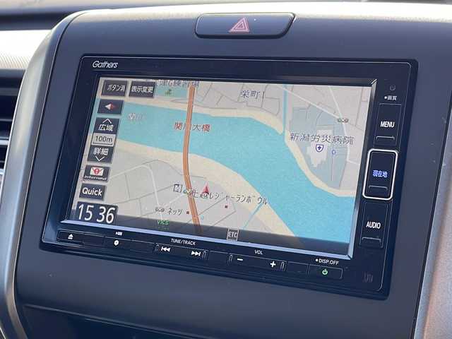 ホンダ フリード クロスター ホンダセンシング 新潟県 2020(令2)年 3.3万km プラチナホワイトパール 4WD/純正インターナビ(VXM-204VFi)/CD/DVD/BT/フルセグテレビ/SDミュージックサーバー/バックカメラ/ETC/ドライブレコーダー/衝突被害軽減ブレーキ/レーンキープアシスト/レーダークルーズコントロール/両側パワースライドドア/半革シート/シートヒーター /ステアリングスイッチ/スマートキー/プッシュスタート/LEDヘッドライト/オートライト/フォグランプ/純正15インチアルミホイール