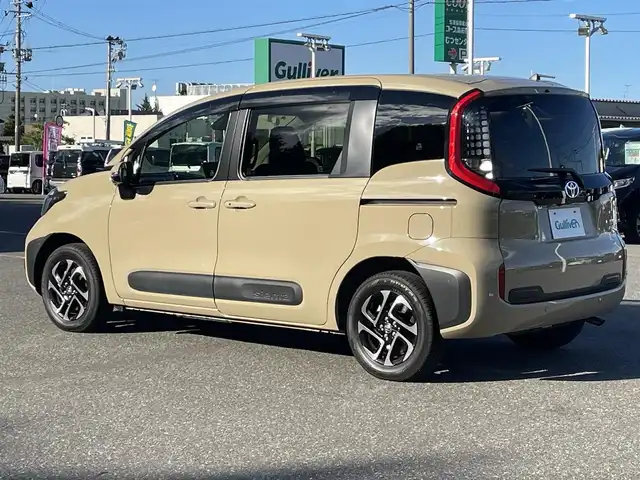 トヨタ シエンタ ハイブリッド Z 青森県 2022(令4)年 4.1万km ベージュ/ホワイト ４WD/純正ディスプレイオーディオ/全方位モニター/フルセグTV/両側パワースライドドア/ETC2.0/前席シートヒーター/ステアリングヒーター/オートクルーズコントロール/オートライト/プッシュスタート/純正フロアマット/横滑り防止/レーンキープアシスト/純正アルミホイール
