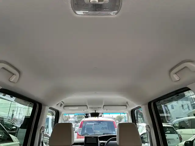 ホンダ Ｎ ＢＯＸ G L ホンダセンシング 静岡県 2020(令2)年 0.9万km プレミアムアイボリーパールⅡ 社外SDナビ（Bluetooth、CD、DVD、フルセグTV）/バックカメラ/ETC/前方ドラレコ/追従走行有クルコン/スマートキー/純正フロアマット/片側パワスラ/アイドリングストップ/D+N席シートヒーター/プッシュスタート/オートライト/オートエアコン/ベンチシート/横滑り防止装置/キセノンヘッドライト/ダブルエアバッグ/衝突被害軽減システム/レーンキープアシスト